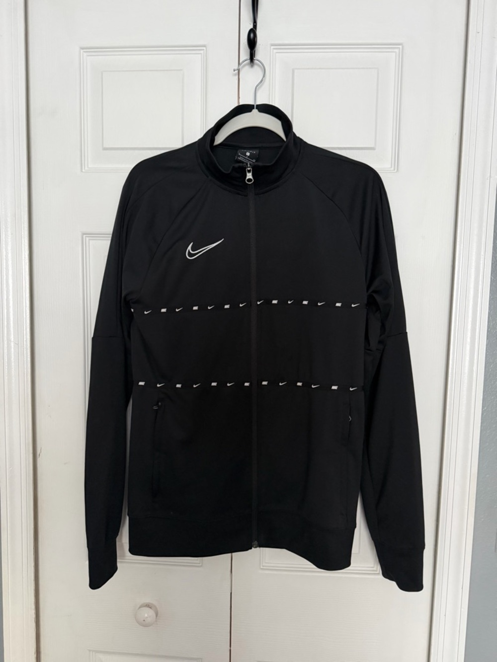 Nike Men’s Black Full-Zip Track Jacket